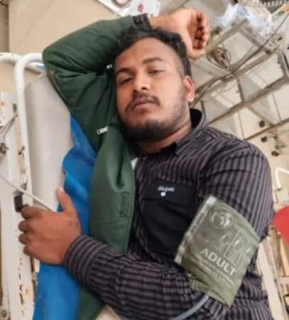 Karnataka Police Shoot Sexual Assault Accused in Leg After He Stabs Constable Karnataka Police Shoot Sexual Assault Accused in Leg After He Stabs Constable