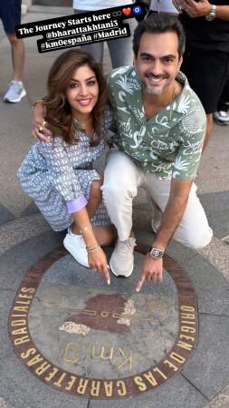 'Welcome to family':Esha Deol's ex-husband Bharat Takhtani makes relationship official with Meghna Lakhani Talreja 'Welcome to family':Esha Deol's ex-husband Bharat Takhtani makes relationship official with Meghna Lakhani Talreja