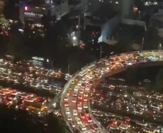 Delhi-NCR drenched: Heavy downpour brings relief from heat, but city chokes on traffic snarls Delhi-NCR drenched: Heavy downpour brings relief from heat, but city chokes on traffic snarls