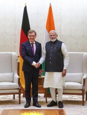 German Foreign Minister Wadephul calls on PM Modi, appreciates India's call for ceasefire in Ukraine German Foreign Minister Wadephul calls on PM Modi, appreciates India's call for ceasefire in Ukraine