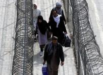 Ignoring humanitarian calls, Pakistan starts detaining Afghan migrants