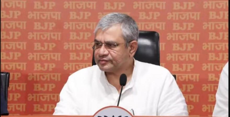 'GST 2.0 a Huge Gift to People,' Says Ashwini Vaishnaw, Hails PM Modi's New Reforms 'GST 2.0 a Huge Gift to People,' Says Ashwini Vaishnaw, Hails PM Modi's New Reforms