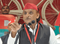 Akhilesh Yadav Criticizes BJP, Calls for 2027 Change