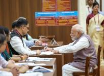 VP election kicks off; PM Modi casts first vote
