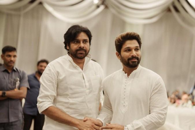 Pawan Kalyan and Allu Arjun were seen shaking hands and hugging each other at the event and this reunion made the fans happy. Pawan Kalyan
