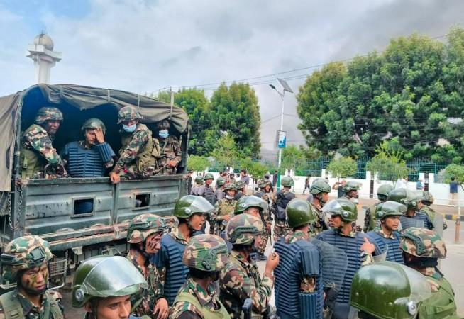 Army takes charge of law and order in Nepal Army takes charge of law and order in Nepal