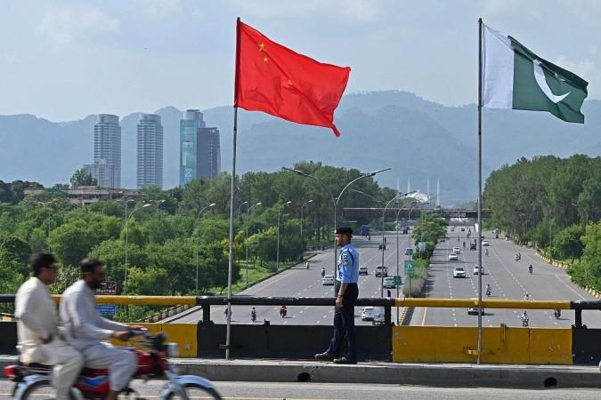 US shadow looms over Pakistan's ties with China US shadow looms over Pakistan's ties with China