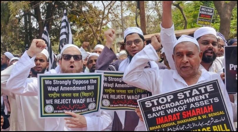 'Cannot Enforce Without Rules': Supreme Court Puts Interim Stay on 5-Year Practice, Key Provisions of Waqf Amendment Act 2025 'Cannot Enforce Without Rules': Supreme Court Puts Interim Stay on 5-Year Practice, Key Provisions of Waqf Amendment Act 2025