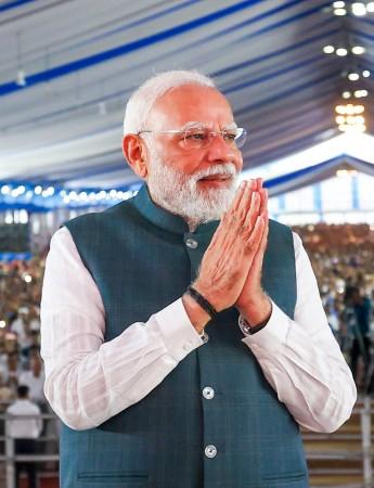 Govt paving way for cleaner streets, better housing, faster Metros, greener cities in new India: PM Modi Govt paving way for cleaner streets, better housing, faster Metros, greener cities in new India: PM Modi