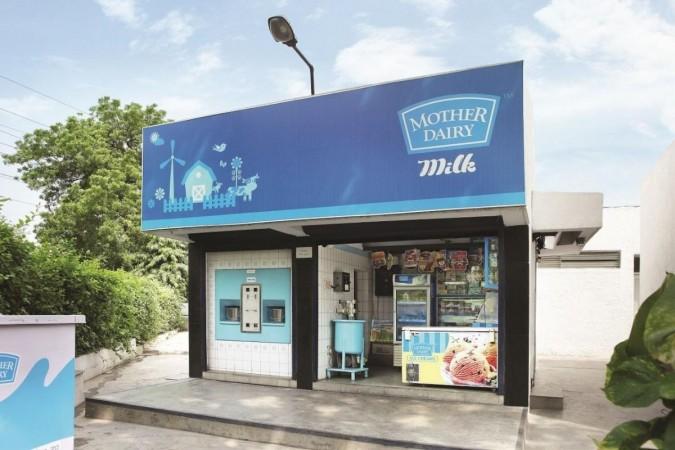 Milk gets cheaper by Rs 2/litre as Mother Dairy cuts prices after GST reforms Milk gets cheaper by Rs 2/litre as Mother Dairy cuts prices after GST reforms