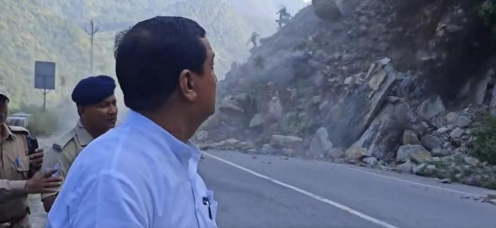 Garhwal MP Anil Baluni narrowly escapes landslide on Badrinath Highway Garhwal MP Anil Baluni narrowly escapes landslide on Badrinath Highway
