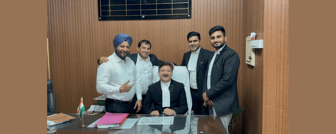 File picture of the J&K High Court Bar Association president Nirmal K Kotwal (on chair) with other office bearers of the Association Nirmal Kotwal