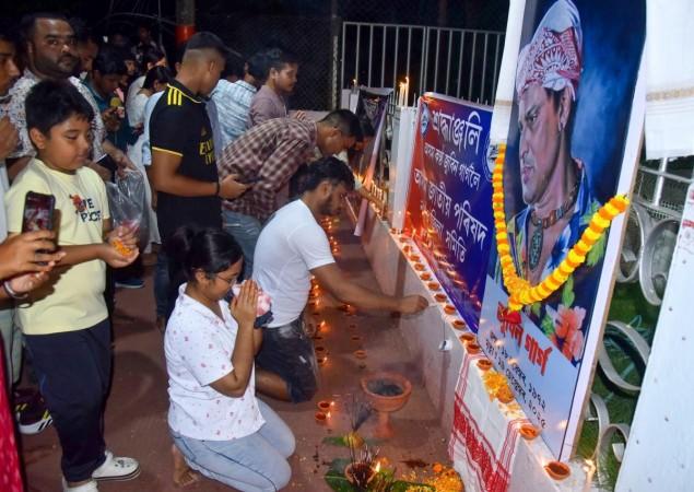 Leaked! Zubeen Garg's last video in life jacket before scuba diving accident; Assam Govt orders probe, multiple FIRs filed against singer's manager Leaked! Zubeen Garg's last video in life jacket before scuba diving accident; Assam Govt orders probe, multiple FIRs filed against singer's manager