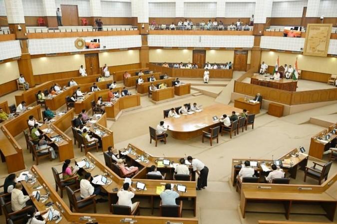 Bank to return Rs 16.38 crore illegally withdrawn from Agartala civic body's account: CM Saha   Agartala, Sep 23 (IANS) Tripura Chief Minister Manik Saha said on Tuesday that a nationalised bank has assured that the entire Rs 16.38 crore, which was illega