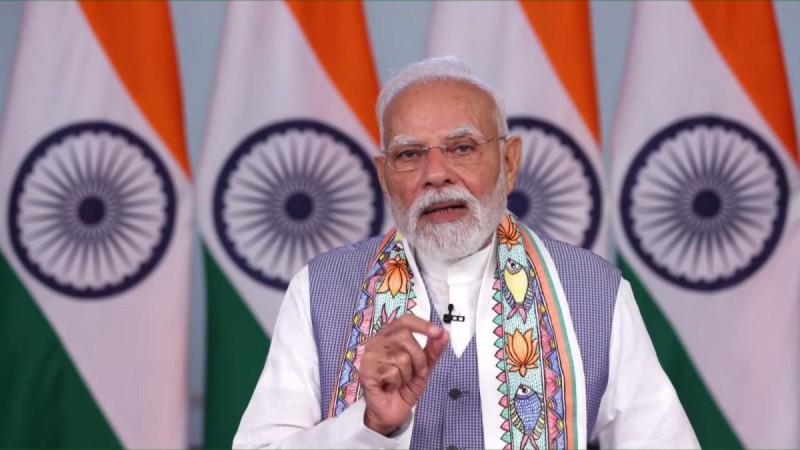PM Modi launches Mahila Rojgar Yojana, transfers Rs 7,500 crore to 75 lakh women in Bihar PM Modi launches Mahila Rojgar Yojana, transfers Rs 7,500 crore to 75 lakh women in Bihar