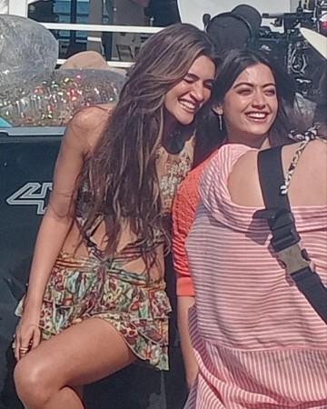 Cocktail 2: Kriti Sanon's risqué beachwear, Shahid–Rashmika's intimate hug in Italy; leaked clips from the sets leave fans gushing Cocktail 2: Kriti Sanon's risqué beachwear, Shahid–Rashmika's intimate hug in Italy; leaked clips from the sets leave fans gushing