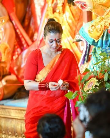 Teary-Eyed Rani, Kajol hug Ayan Mukerji as they remember Deb uncle; siblings Yug and Nysa bond at pandal during Durga Puja Festivities Teary-Eyed Rani, Kajol hug Ayan Mukerji as they remember Deb uncle; siblings Yug and Nysa bond at pandal during Durga Puja Festivities