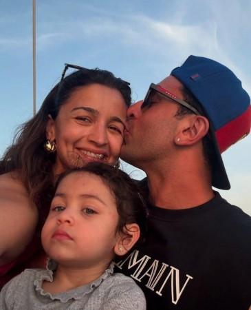 'Best papa in the world': Alia Bhatt shares Raha's handmade birthday card for him; fans ask, 'Is this Raha's handwriting?' 'Best papa in the world': Alia Bhatt shares Raha's handmade birthday card for him; fans ask 'Is this Raha's handwriting?'