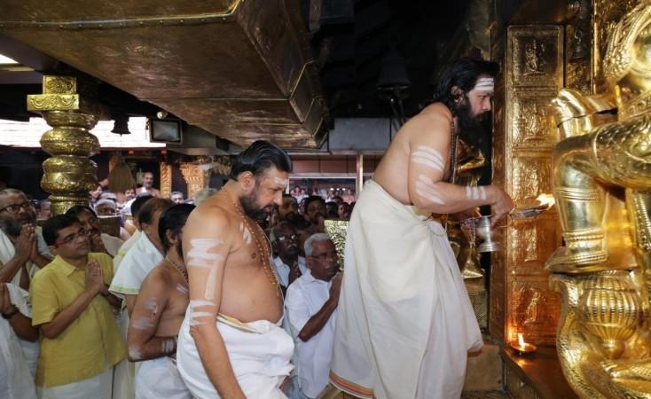 Gold Plating Row at Sabarimala: Travancore Board Clears Itself, Pandalam Palace Calls for Investigation Gold Plating Row at Sabarimala: Travancore Board Clears Itself, Pandalam Palace Calls for Investigation