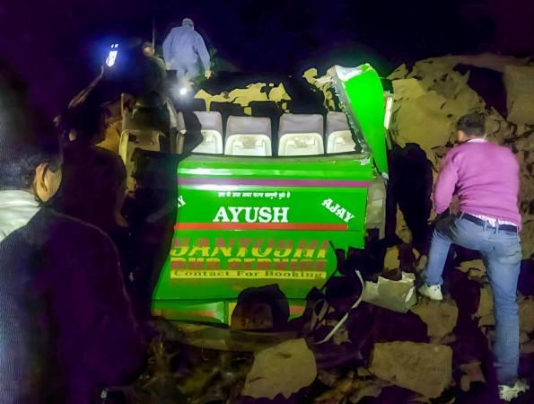 Rain-triggered landslide hits bus in Himachal; 15 killed, three rescued Rain-triggered landslide hits bus in Himachal; 15 killed, three rescued