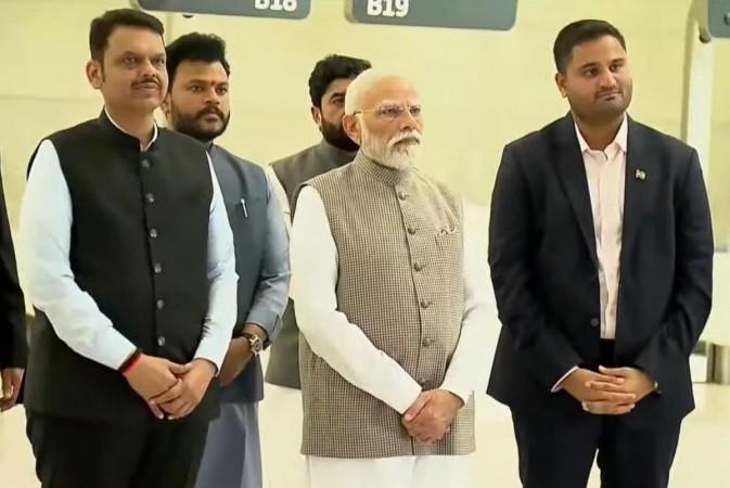 PM Modi Inaugurates Navi Mumbai International Airport: Adani-Led NMIA to Handle 90 Million Passengers a Year