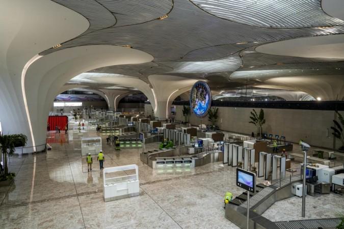 PM Modi Inaugurates Navi Mumbai International Airport: Adani-Led NMIA to Handle 90 Million Passengers a Year PM Modi Inaugurates Navi Mumbai International Airport: Adani-Led NMIA to Handle 90 Million Passengers a Year