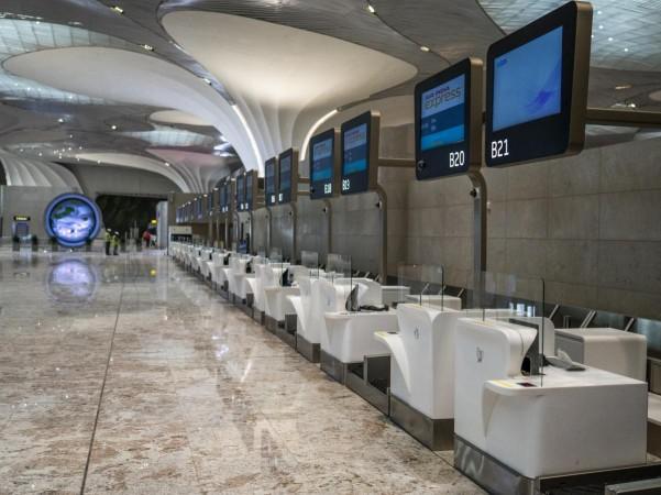 PM Modi Inaugurates Navi Mumbai International Airport: Adani-Led NMIA to Handle 90 Million Passengers a Year PM Modi Inaugurates Navi Mumbai International Airport: Adani-Led NMIA to Handle 90 Million Passengers a Year