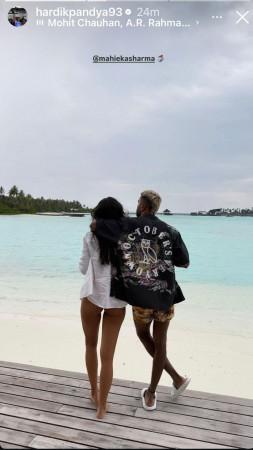Hardik Pandya shares romantic photo with Mahieka Sharma; makes relationship Instagram official, ex Jasmin Walia shares cryptic post 'I'm with my ex' Hardik Pandya shares romantic photo with Mahieka Sharma; makes relationship Instagram official, ex Jasmin Walia shares cryptic post 'I'm with my ex'