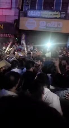 Visuals show Congress Kerala MP Shafi Parambil assaulted by police during Perambra clash Visuals show Congress Kerala MP Shafi Parambil assaulted by police during Perambra clash