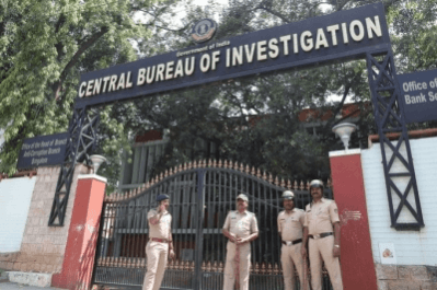 Assam: CBI arrests NHIDCL Executive Director for taking bribe, seizes Rs 2.62 crore Assam: CBI arrests NHIDCL Executive Director for taking bribe, seizes Rs 2.62 crore