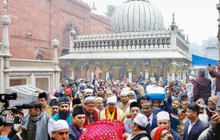 Ajmer Dargah row: Hindu Sena chief files fresh petition seeking sealing of site Ajmer Dargah row: Hindu Sena chief files fresh petition seeking sealing of site