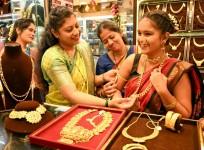 Dhanteras estimated to record Rs 1 lakh crore worth of trade: Praveen Khandelwal