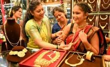 Dhanteras estimated to record Rs 1 lakh crore worth of trade: Praveen Khandelwal