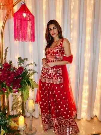 Happy Diwali 2025: Kriti Sanon soft launches boyfriend Kabir Bahia to family as she celebrates 'ghar wali diwali' with love and laughter Happy Diwali 2025: Kriti Sanon soft launches boyfriend Kabir Bahia to family as she celebrates 'ghar wali diwali' with love and laughter