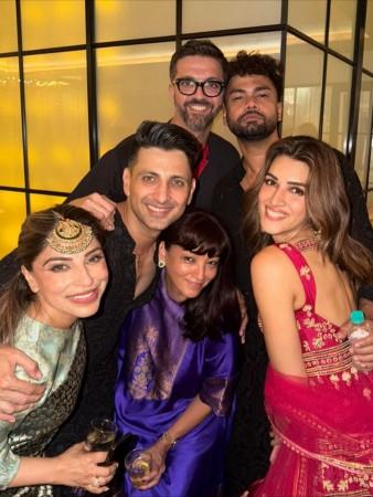 Happy Diwali 2025: Kriti Sanon soft launches boyfriend Kabir Bahia to family as she celebrates 'ghar wali diwali' with love and laughter Happy Diwali 2025: Kriti Sanon soft launches boyfriend Kabir Bahia to family as she celebrates 'ghar wali diwali' with love and laughter