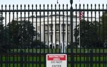 Man crashes car into White House security gate, taken into custody