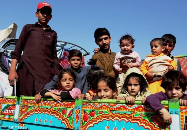 Pakistani authorities ask Afghan refugees to return voluntarily or face force Pakistani authorities ask Afghan refugees to return voluntarily or face force