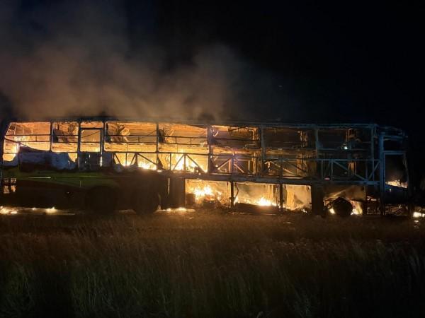 11 dead, nine missing as Hyderabad-Bengaluru bus catches fire in Andhra 11 dead, nine missing as Hyderabad-Bengaluru bus catches fire in Andhra