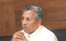 Congress infighting: Parameshwara backs Minister Muniyappa for K'taka CM post Congress infighting: Parameshwara backs Minister Muniyappa for K'taka CM post