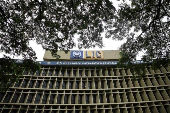 Govt never 'pressurised' us to invest in any particular company: Ex top LIC officials Govt never 'pressurised' us to invest in any particular company: Ex top LIC officials
