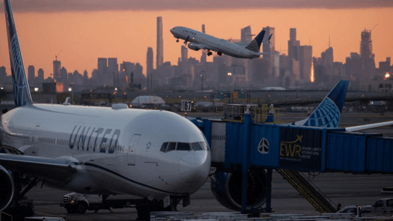 Thousands of US flights delayed as government shutdown strains airports Thousands of US flights delayed as government shutdown strains airports