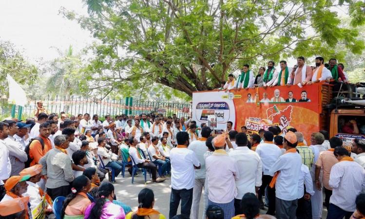 Karnataka CM Siddaramaiah behaving like Kerala Wayanad's District Collector: BJP Karnataka CM Siddaramaiah behaving like Kerala Wayanad's District Collector: BJP