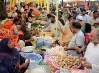 Inflation soars across Pakistan due to border conflict with Afghanistan