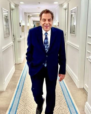 Dharmendra remains under close medical observation, no update on discharge yet Dharmendra remains under close medical observation, no update on discharge yet