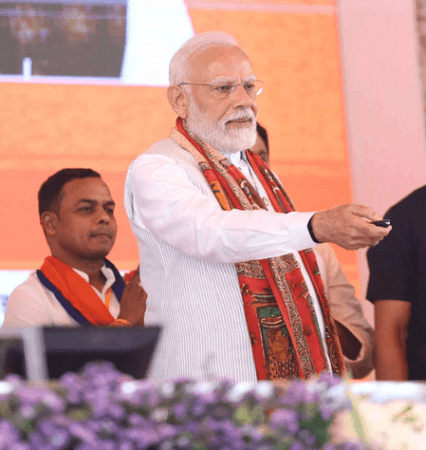 Govt Says 86 Lakh Ayushman Vay Vandana Cards Created for Citizens Aged 70 and Above Govt Says 86 Lakh Ayushman Vay Vandana Cards Created for Citizens Aged 70 and Above