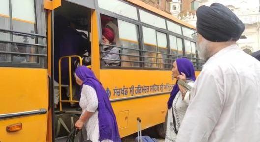 Sikh devotees depart for Nankana Sahib in Pakistan to celebrate Guru Nanak's Prakash Parv Sikh devotees depart for Nankana Sahib in Pakistan to celebrate Guru Nanak's Prakash Parv