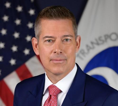 US Transportation Secretary warns of 'chaos' as govt shutdown continues