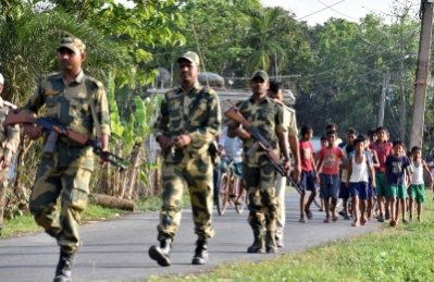 BSF jawans, Bengal cops in scuffle over seized cough syrup bottles, three injured BSF jawans, Bengal cops in scuffle over seized cough syrup bottles, three injured