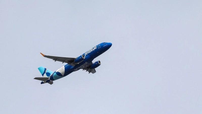 40 airports to cut flights by 10% if shutdown continues, FAA says 40 airports to cut flights by 10% if shutdown continues, FAA says