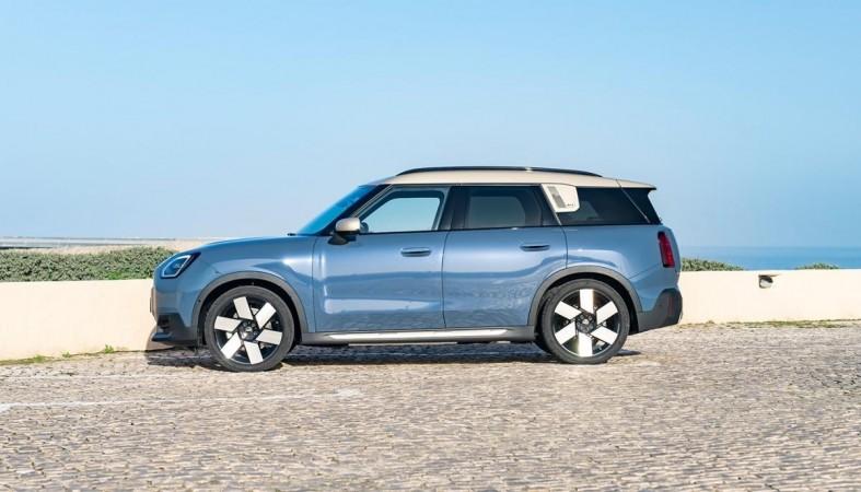 MINI launches electric SUV Countryman SE All4 in India MINI launches electric SUV Countryman SE All4 in India